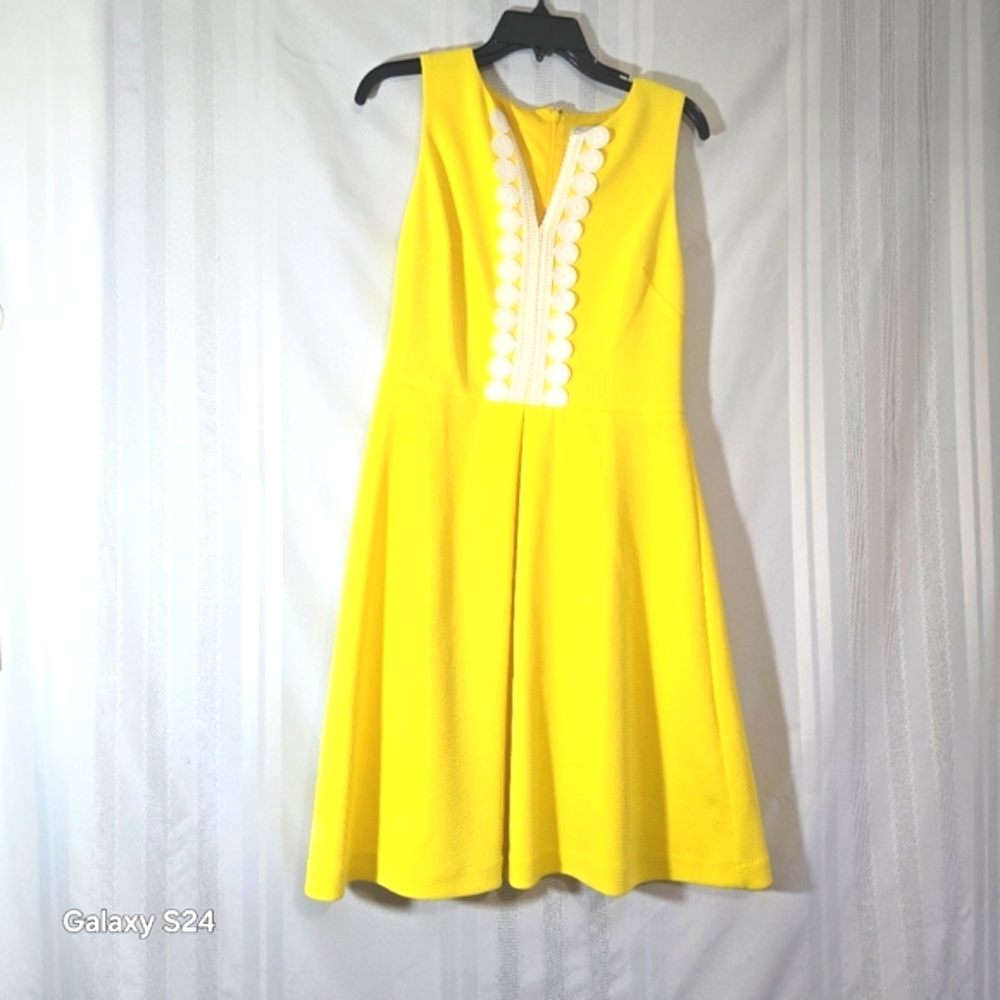 JESSICA HOWARD YELLOW/WHITE STRETCH KNIT CROCHET TRIM FIT & FLARE DRESS SIZE 10